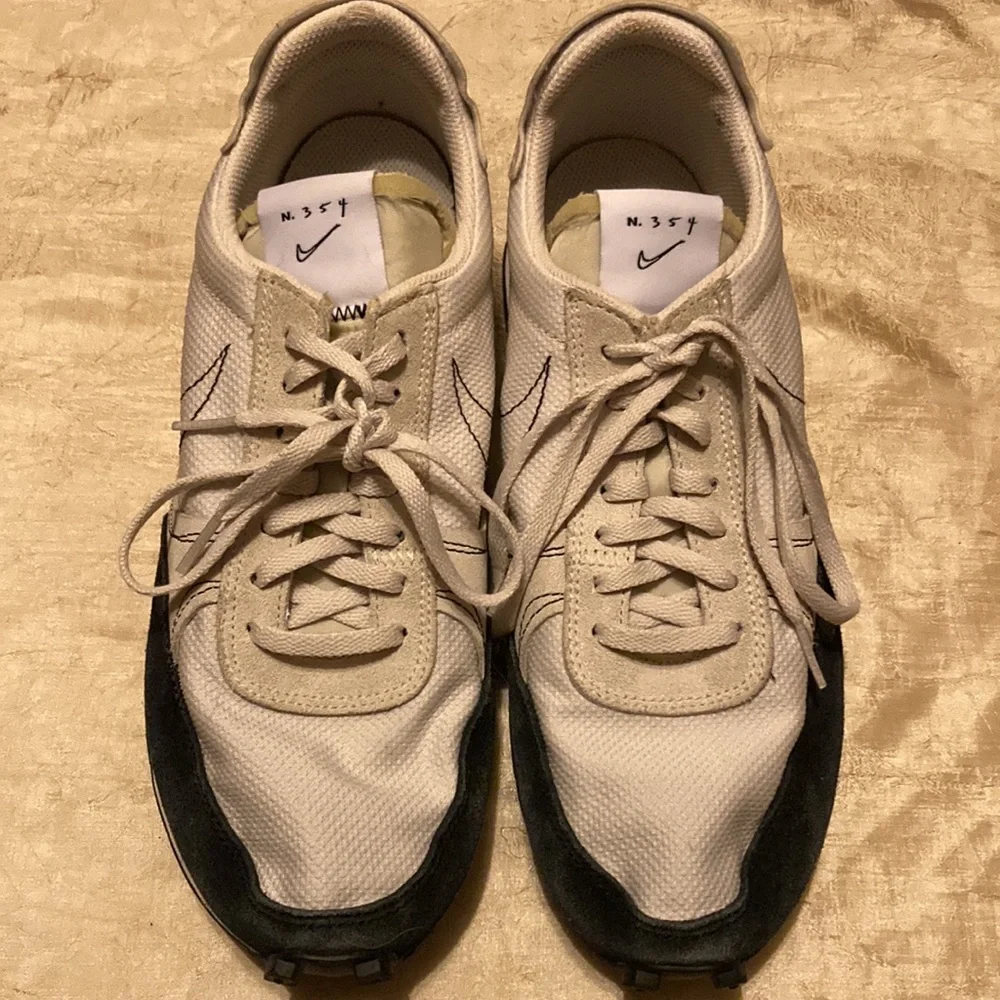 Nike Daybreak Type Light Orewood Black